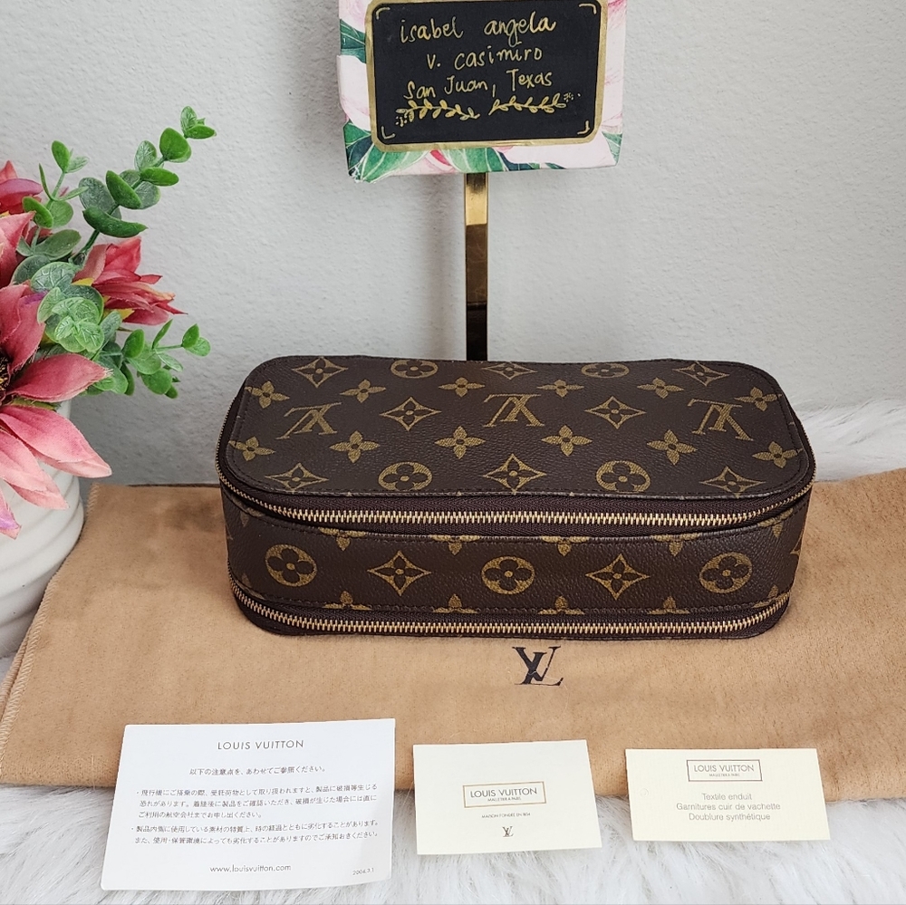 LV Trousse Blush GM